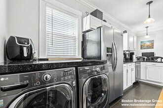 773 Columbia Rd, Unit 4 in Boston, MA - Building Photo - Building Photo