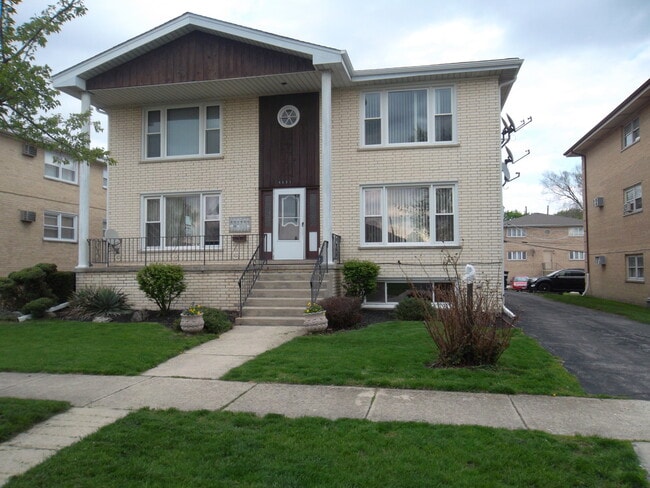 property at 4601 Forest Ave