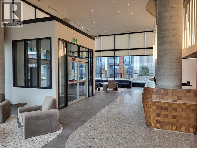 25 Wellington St S in Kitchener, ON - Building Photo - Building Photo