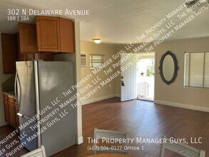 302 N Delaware Ave in DeLand, FL - Building Photo - Building Photo