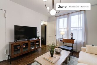 Private bedroom in 4 bed/1 bath Home in New York, NY - Building Photo - Building Photo