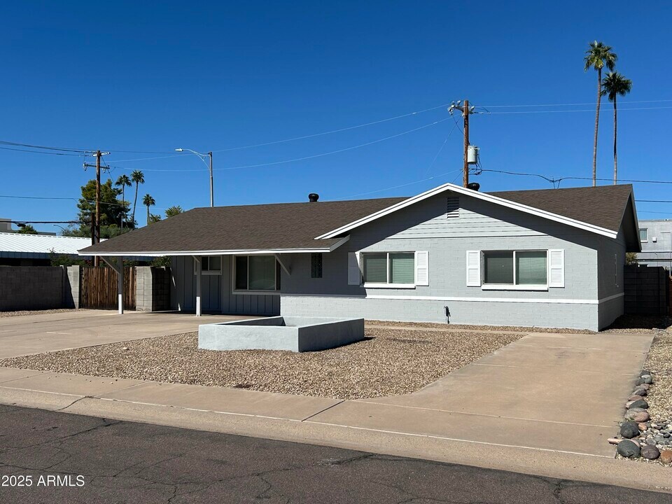 7604 E 3rd St in Scottsdale, AZ - Building Photo