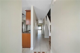 9769 Riverside Dr in Coral Springs, FL - Building Photo - Building Photo