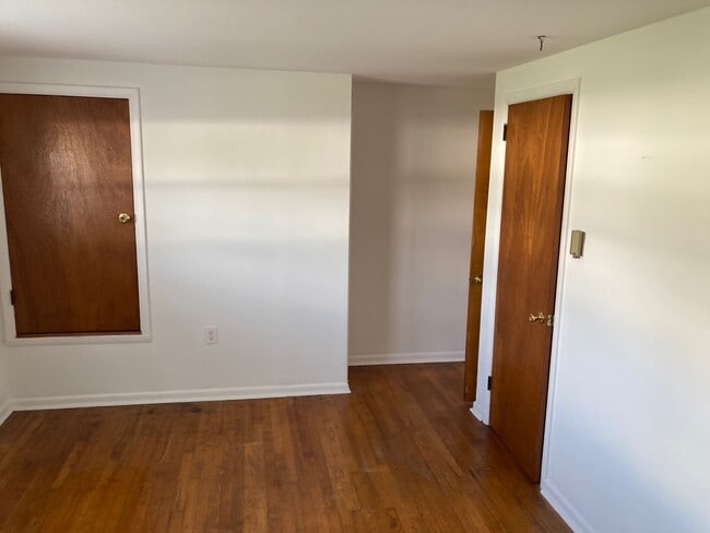 3 Seashore Ln in Somers Point, NJ - Building Photo - Building Photo