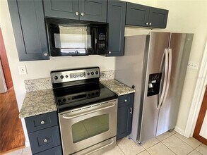 6930 5th Ave N in St. Petersburg, FL - Building Photo - Building Photo