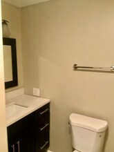 413 NW Madison St, Unit 3 in Lake City, FL - Building Photo - Building Photo
