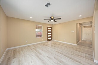 3001 FM 360 Rd in Rosenberg, TX - Building Photo - Building Photo