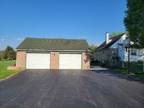 848 Stone Hill Rd in Shoemakersville, PA - Foto de edificio - Building Photo