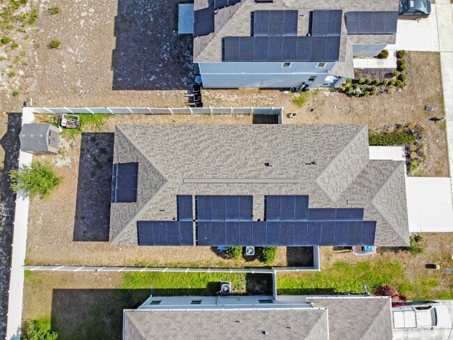 1229 Forest Gate Cir in Haines City, FL - Building Photo - Building Photo