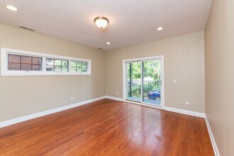 6217 S Kimbark Ave, Unit GS in Chicago, IL - Foto de edificio - Building Photo