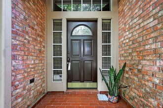 6415 Adobe Trails Dr in Sugar Land, TX - Foto de edificio - Building Photo