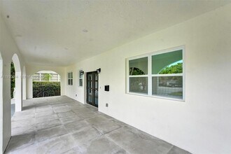 1430 Michigan Ave in Miami Beach, FL - Building Photo - Building Photo