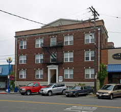 The Ambassador Apartments in Tacoma, WA - Building Photo - Building Photo