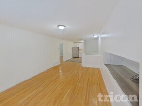 3200 Jurdy Ct S in Eagan, MN - Foto de edificio - Building Photo