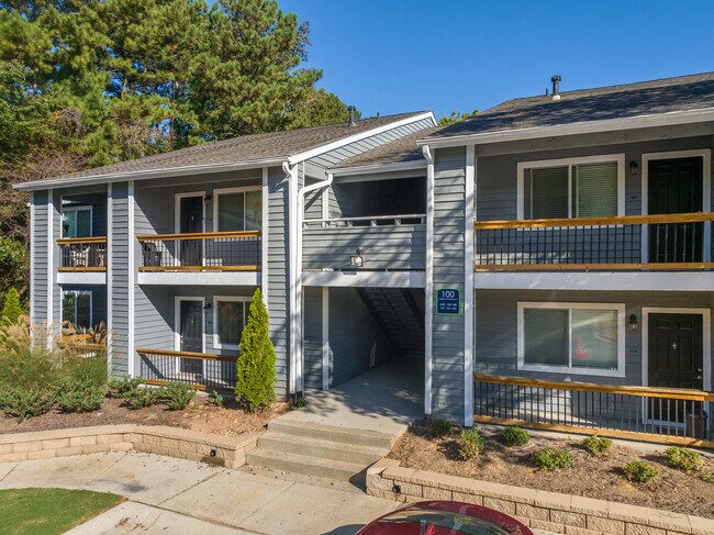 Crestmont Apartments in Marietta, GA - Foto de edificio - Building Photo