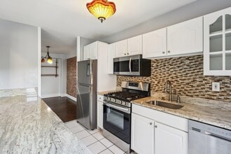 8800 88th St in North Bergen, NJ - Building Photo - Building Photo