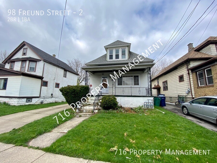 98 Freund St in Buffalo, NY - Building Photo