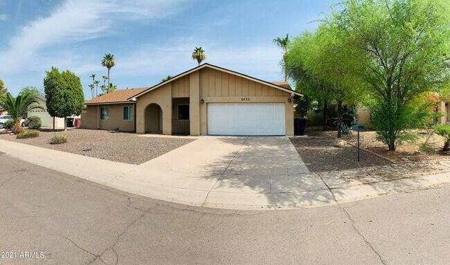 8832 E Lupine Ave in Scottsdale, AZ - Building Photo - Building Photo