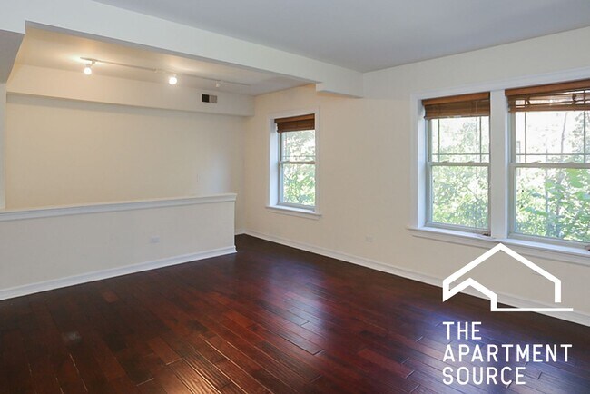 3808 N Sheffield Ave, Unit 1W in Chicago, IL - Foto de edificio - Building Photo