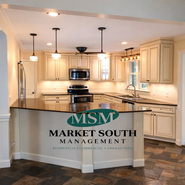 110 Longwood Dr in Savannah, GA - Building Photo - Building Photo