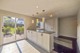 1611 Alverado Ave in Pittsburgh, PA - Building Photo - Building Photo