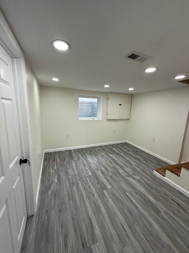 4221 71st Ave, Unit Basement in Hyattsville, MD - Building Photo - Building Photo