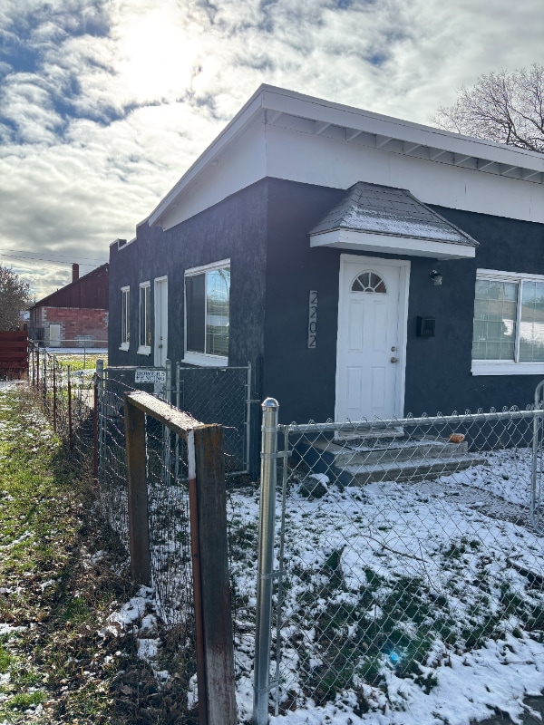 2202 Reclamation Ave in Klamath Falls, OR - Foto de edificio - Building Photo