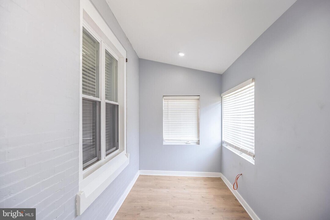 4844 Duffield St Photo