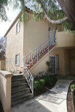 23903 Del Monte Dr. in Santa Clarita, CA - Building Photo - Building Photo