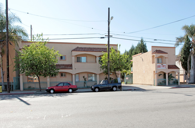 Eagle Apartments in Bell, CA - Building Photo - Building Photo