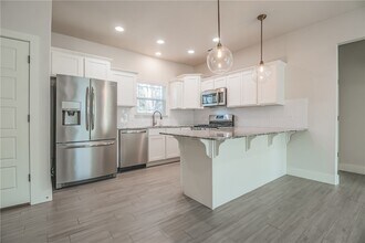 350 W Kinniburgh Dr in Farmington, AR - Building Photo - Building Photo