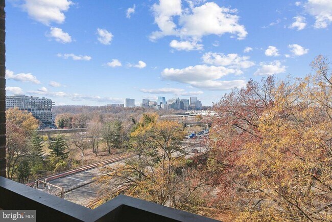 property at 1001 26th St NW