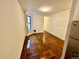 EAST 88 STREET in New York, NY - Building Photo