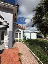 8701 NW 109th Terrace in Hialeah Gardens, FL - Building Photo - Building Photo