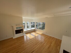 473 Lincoln Dr, Unit Ocean View in Ventura, CA - Building Photo