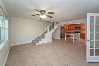 6905 Palestine St in Houston, TX - Foto de edificio - Building Photo