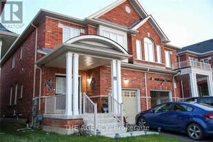 647 Mockridge Terrace in Milton, ON - Building Photo