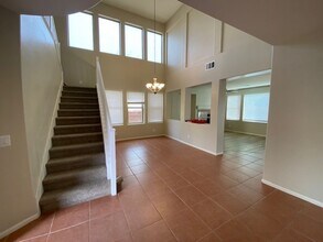 10509 Foggy Glen Ave in Las Vegas, NV - Building Photo - Building Photo