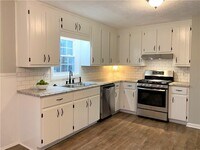 3135 Barrett Ct photo'