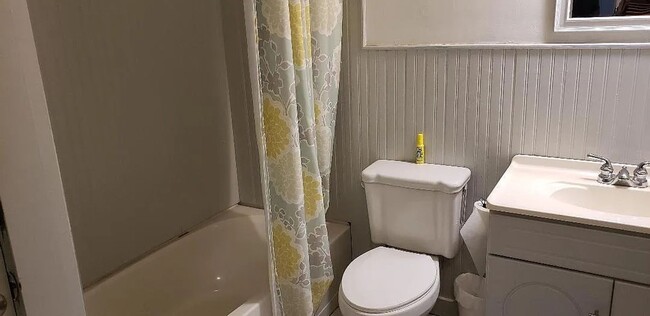 64 Greenwood St in Elkton, MD - Building Photo - Building Photo