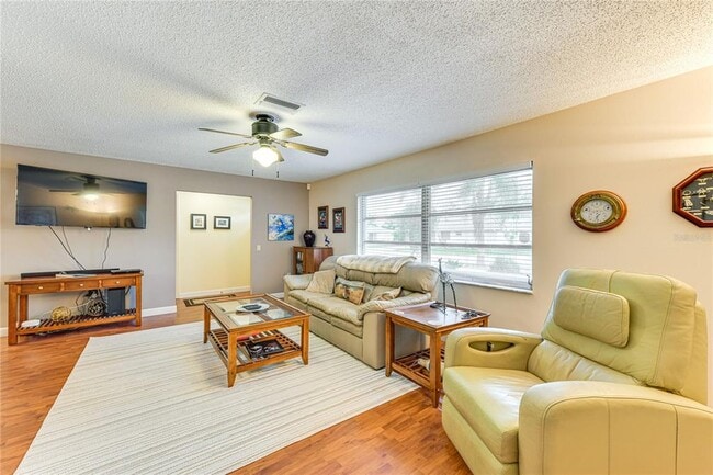5008 Medalist Rd in Sarasota, FL - Building Photo - Building Photo