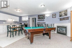 41 Gross Dr in Barrie, ON - Building Photo