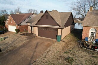 2256 Lake Springs Ln in Memphis, TN - Building Photo - Building Photo