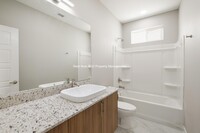 3803 Las Vistas Ln, Unit 1 in Weslaco, TX - Foto de edificio - Building Photo