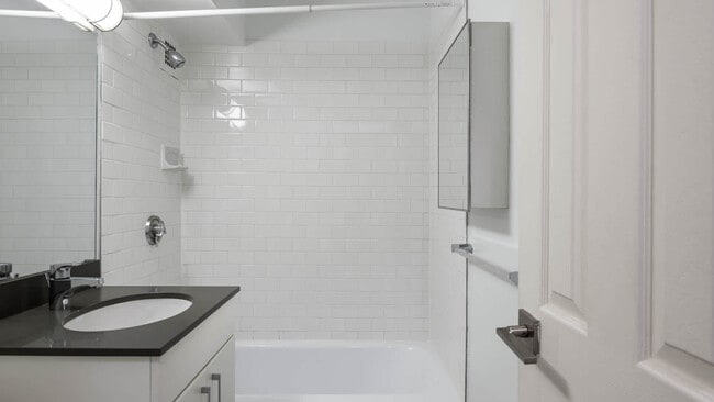 Emerson Place in Boston, MA - Building Photo - Building Photo
