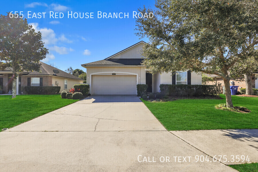 655 E Red House Branch Rd in St. Augustine, FL - Building Photo