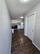 215 N Harrisburg Ave, Unit 2 in Gas City, IN - Building Photo - Building Photo