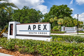 Apex at South Creek in Orlando, FL - Foto de edificio - Building Photo