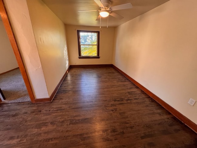 916 Milwaukee Ave in South Milwaukee, WI - Building Photo - Building Photo