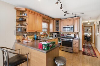 5363 N Mont Clare Ave in Chicago, IL - Building Photo - Building Photo